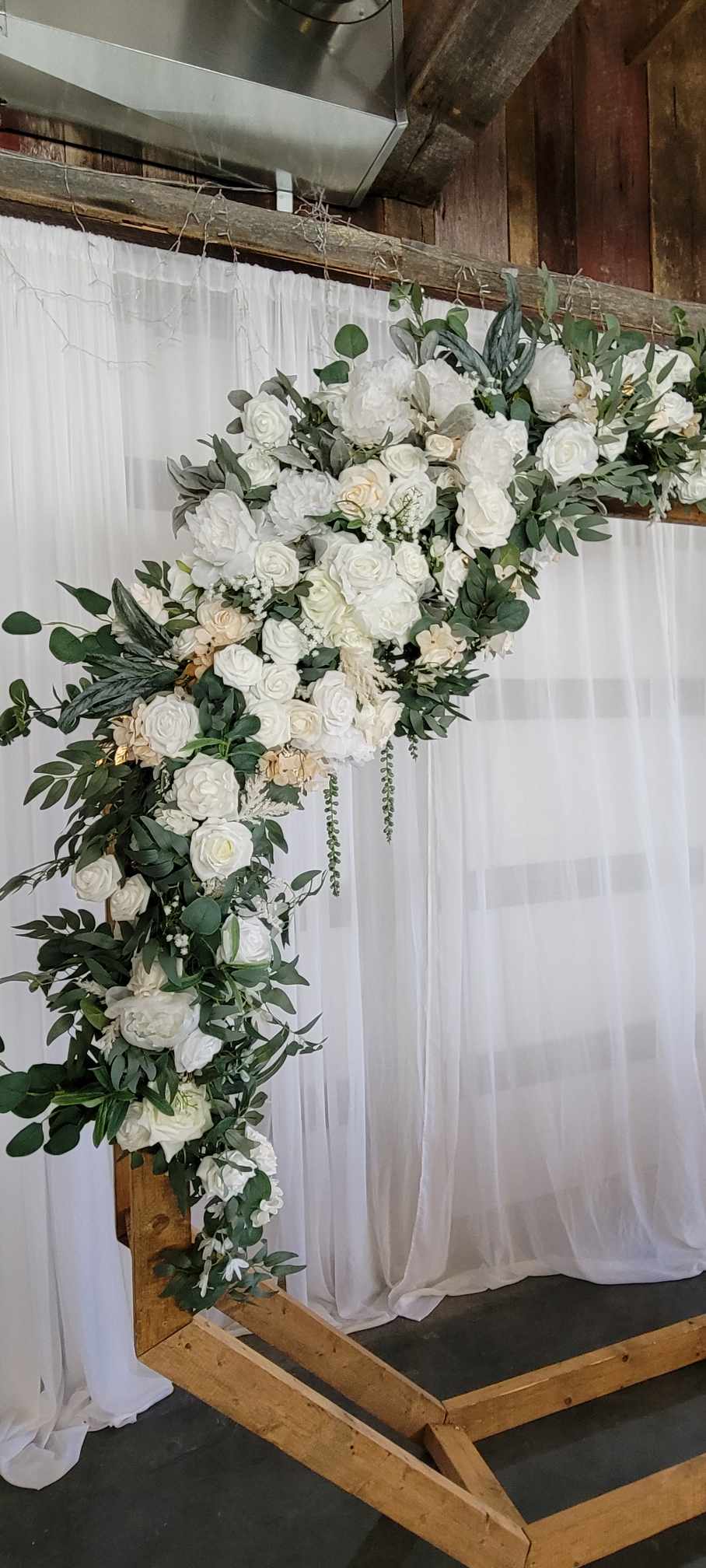 423455226 325270410039268 561273867418843904 n