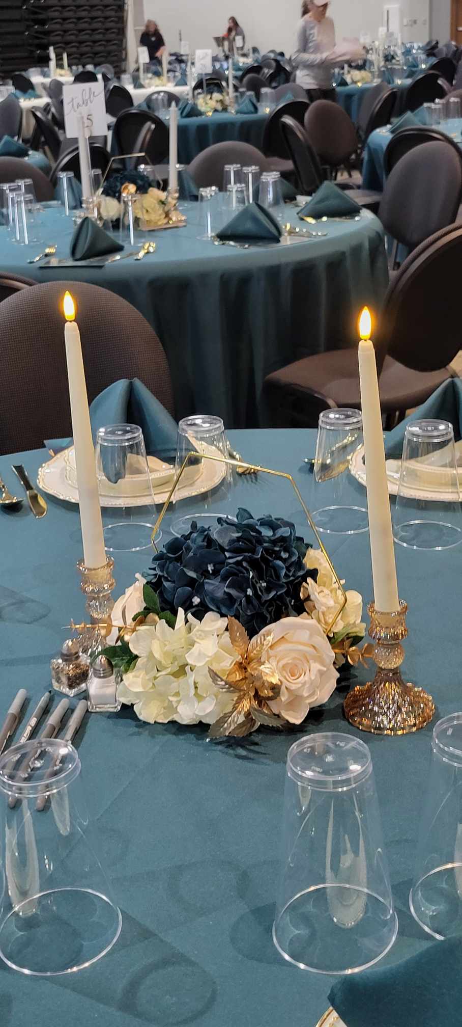 488189372 715789067448407 1630176800572333163 n